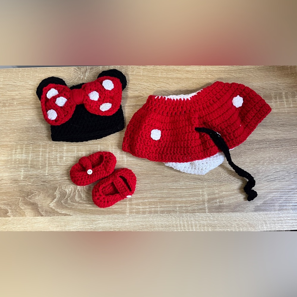 Minnie Mouse Baby Costume - Hand knit
